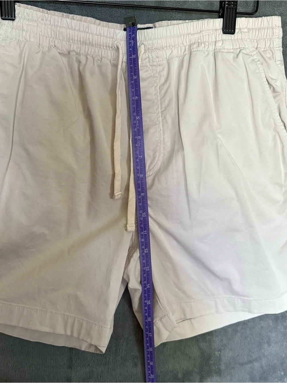 J.crew drawstring, pull on shorts, tan, beige khaki, medium